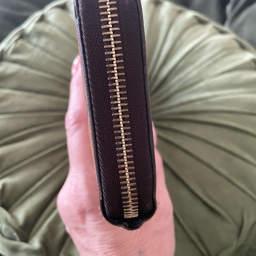 Louis Vuitton Monogram Giant Reverse Round Zipper Long Wallet RDIF 15693 - Picture 5 of 11